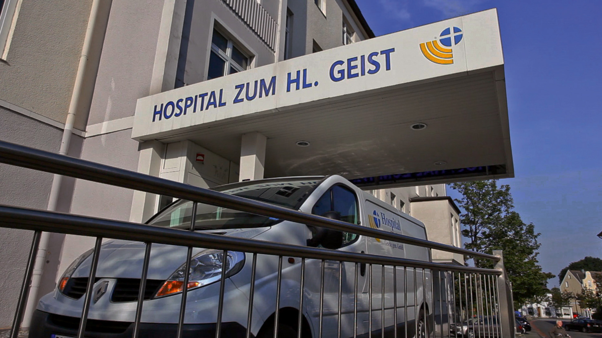 Bild Eingang Hospital zum Heiligen Geist mit Bulli